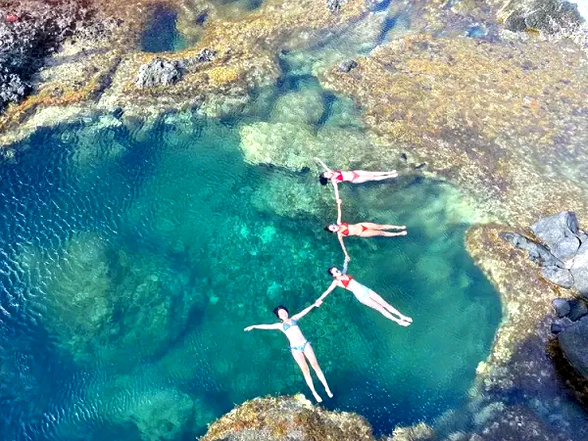 綠島翠湖|柚子湖旁藍綠色秘境海蝕池|Jade Lake tidal pool, Green Island