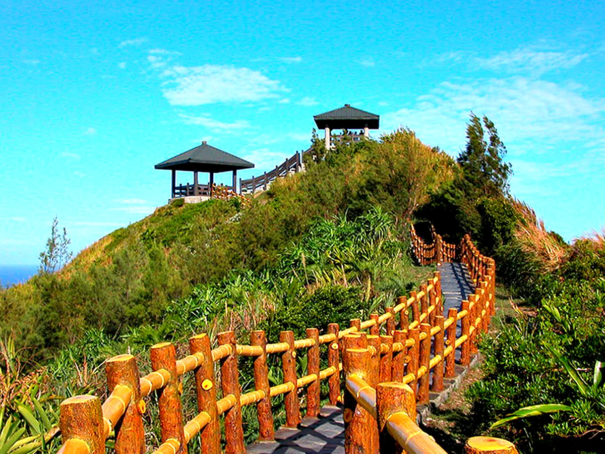 綠島小長城稜線步道|200公尺觀景步道,俯瞰睡美人與哈巴狗岩|Little Great Wall trail, Green Island